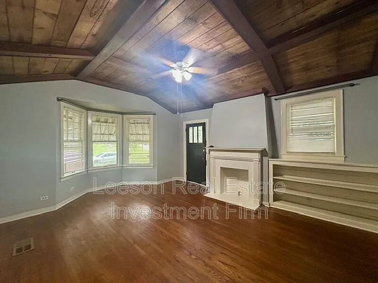 3345 Alexander Ave — Photo 13