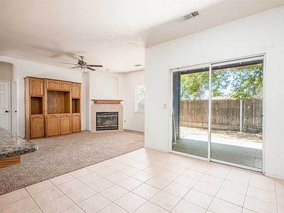 5th image of 303 E Richardson Way