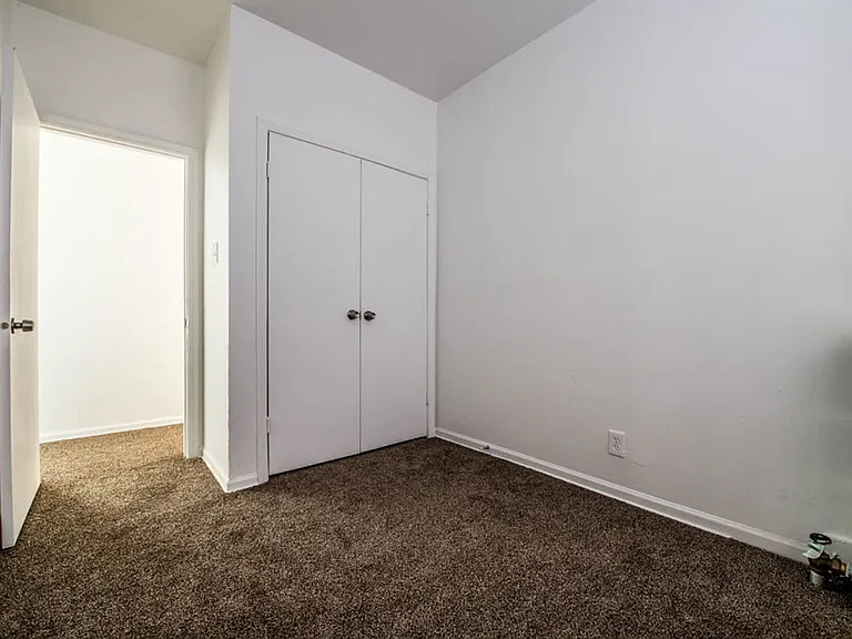 418 S Laramie — Photo 6