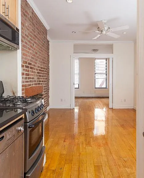 44 Avenue B #3C — Photo 2