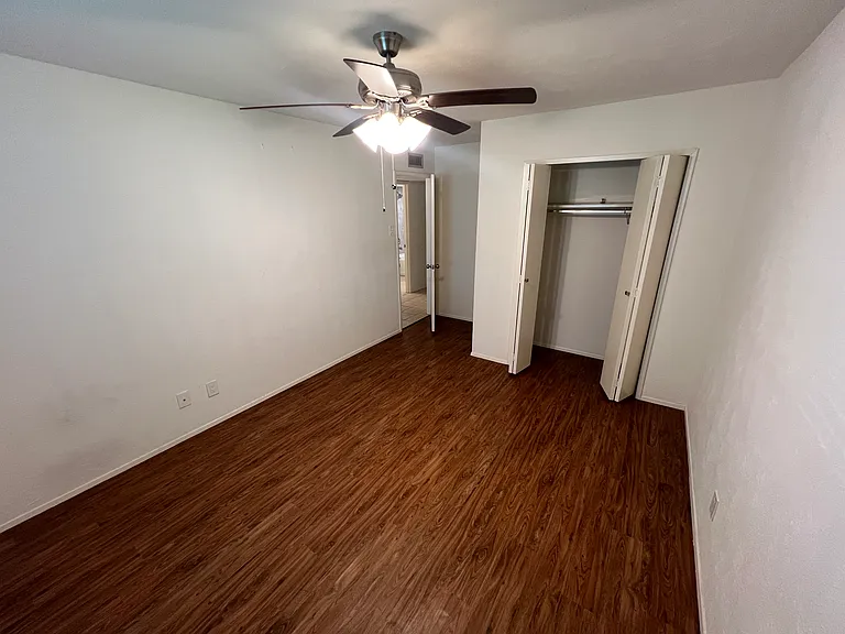 5233 Aztec Dr — Photo 9