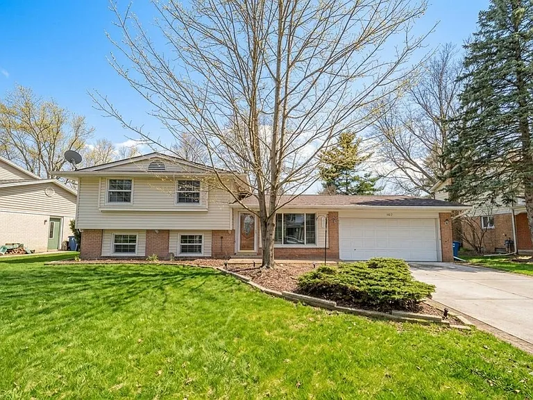 3212 Lockridge Dr — Photo 1