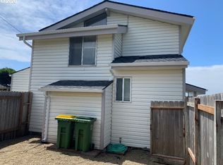 88604 3rd Ave, Florence, OR 97439