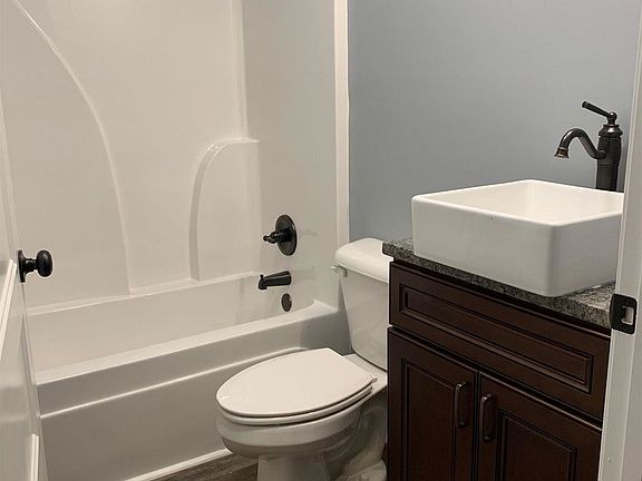4th image of 15 Indigo Dr