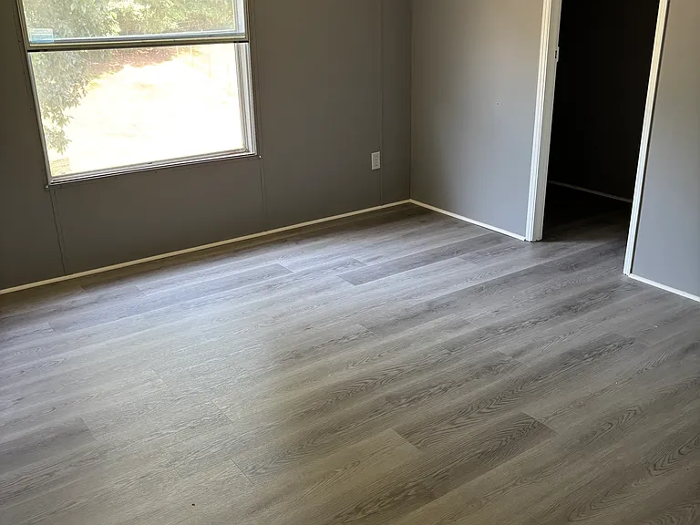 5020 Green Dr — Photo 9