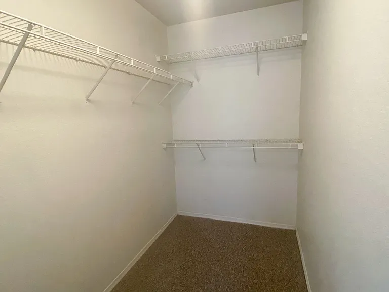 Osprey Ridge Apartments — Photo 17