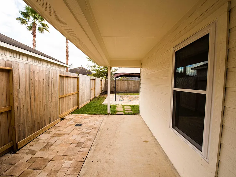 16211 Noblewood Way — Photo 14