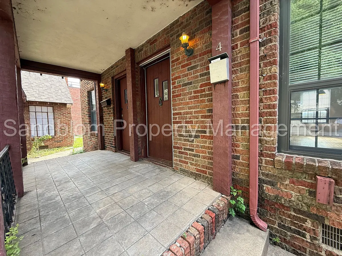 Building Photo - 1817 S Baltimore Ave