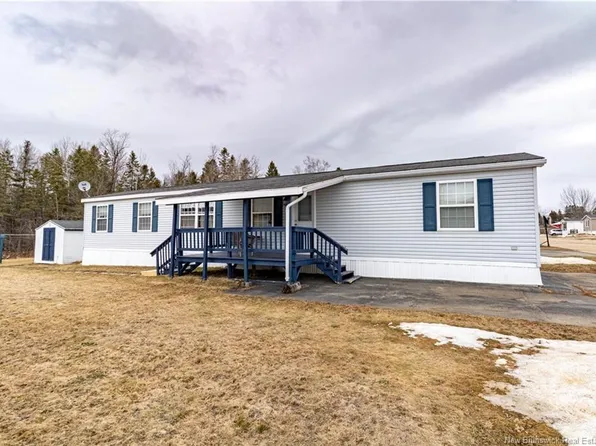 81 3rd St, Sussex Corner, NB E4E 2V7