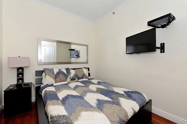 Rented by Eisenberg Exclusives | media 35