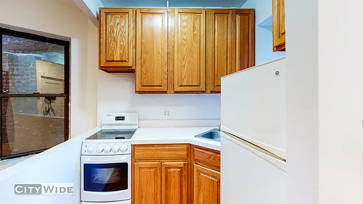 Rented by City Wide Apartments | media 5