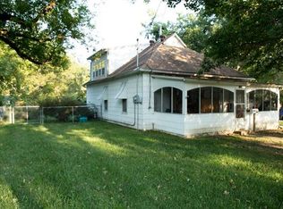 1107 Green St, Harrisonville, MO 64701