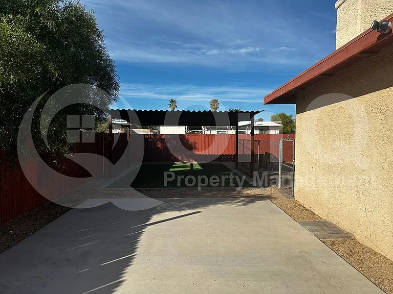 1132 W Knox Pl — Photo 20