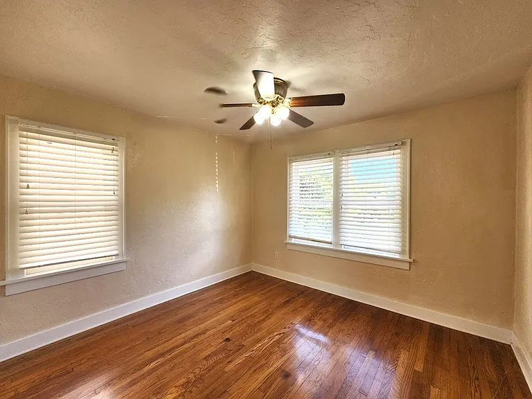 1403 N Miller Blvd — Photo 21