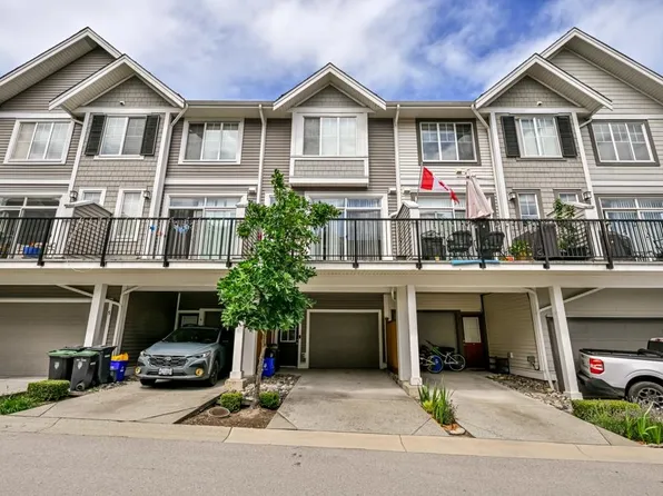 7169 208a St #3, Langley, BC V2Y 0X2