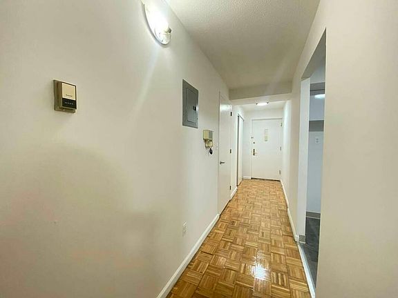 3rd image of 142-20 Franklin Ave #22