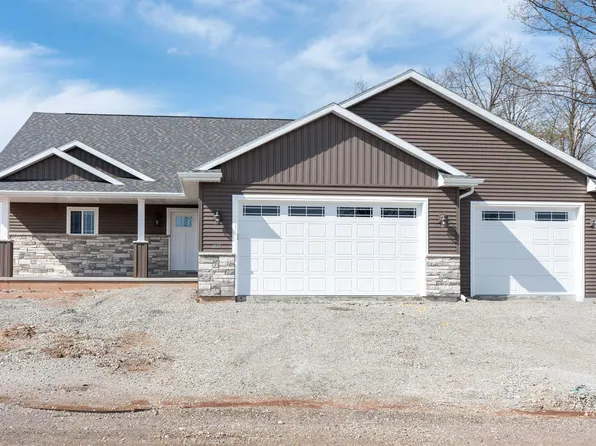 1617 Founders St, Neenah, WI 54956
