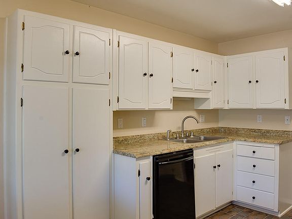 4th image of 6504 Ponderosa Ave NE
