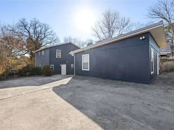 457 E 7th St #1 & 2, Fayetteville, AR 72701