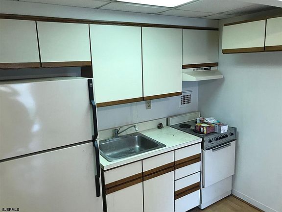 2nd image of 2834 Atlantic Ave APT 703