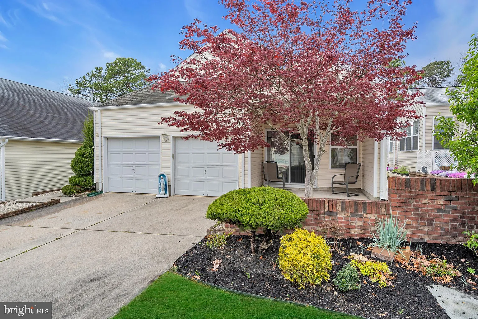 49 Summerhill Dr photo 1