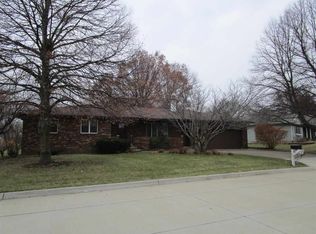719 Bluebird Ct, Geneseo, IL 61254
