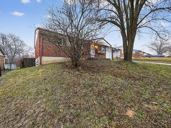 3rd image of 3250 Springdale Rd