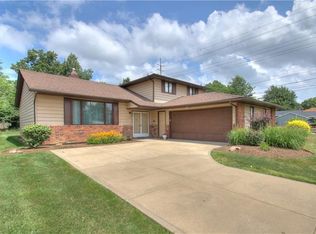 5989 Ashcroft Dr, Mayfield Heights, OH 44124