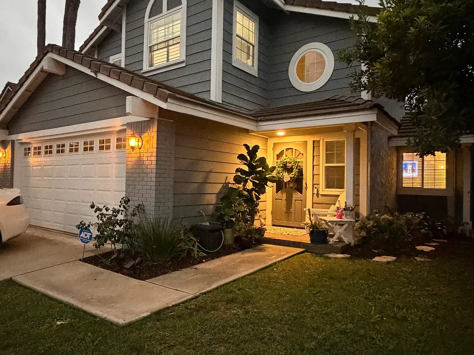 4 bed, 1768 sqft, $6,496 — Photo 1