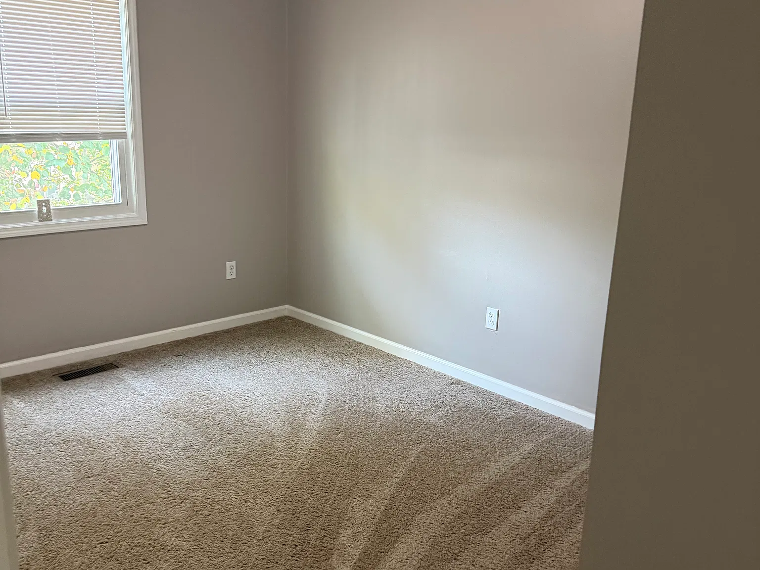 3 bed, 1.5 bath, 1224 sqft, $1,650 — Photo 4