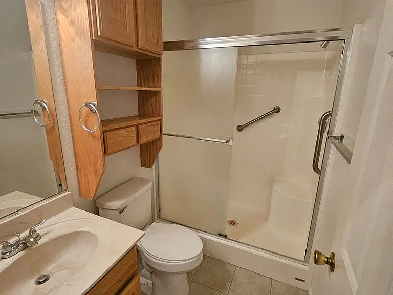 2304 E Oleander Dr — Photo 8