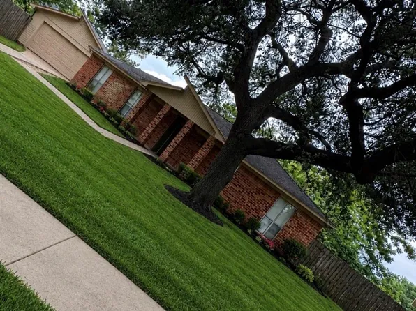 11211 Broken Sky Dr, Houston, TX 77064