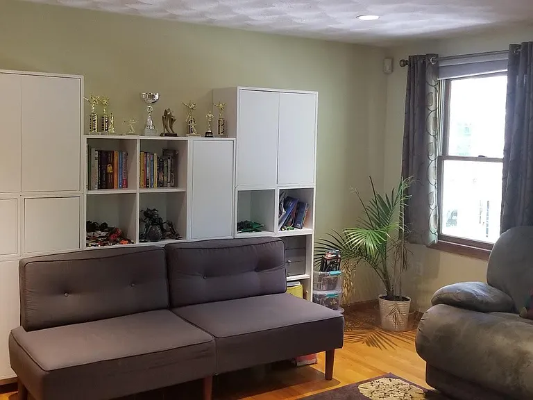 87 Pleasant St — Photo 7