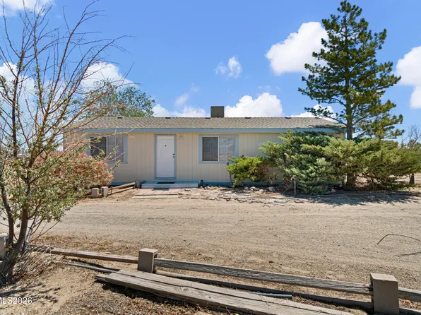 4210 Deodar St, Silver Springs, NV 89429