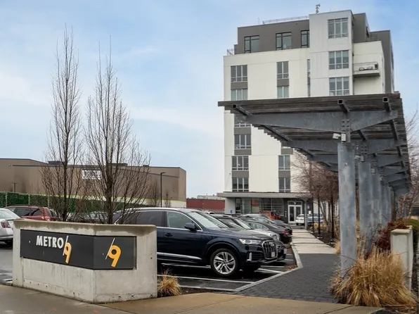 9 Medford St APT 206, Somerville, MA 02143