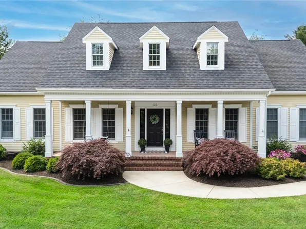 105 Country Meadow Dr, Marietta, OH 45750