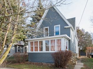 326 N 6th St, Dekalb, IL 60115