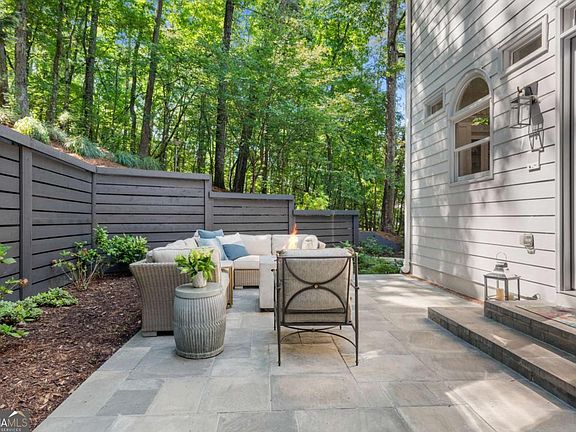 3rd image of 205 Aerie Ct