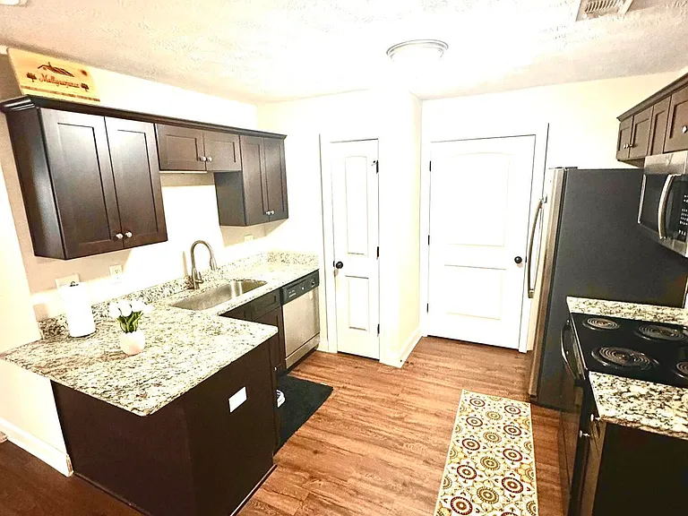 624 Vista Dr #624 — Photo 12