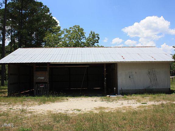 5th image of 3222 Charleston Highway