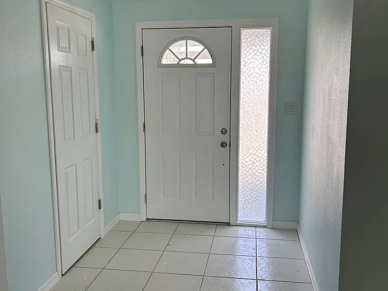 4608 Kempson Ln — Photo 7