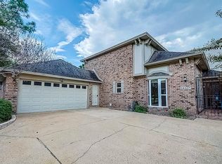 14127 Hillvale Dr, Houston, TX 77077