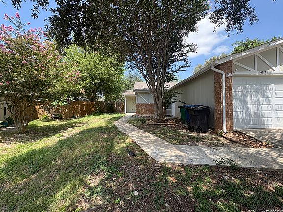 2nd image of 14527 Waddesdon Bluff