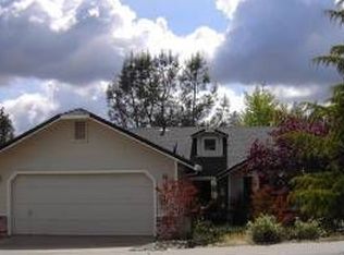 222 Arcadia Dr, Grass Valley, CA 95945