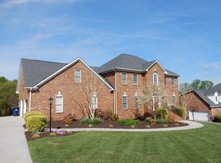 2121 Walnut Hollow Rd, Lynchburg, VA 24503