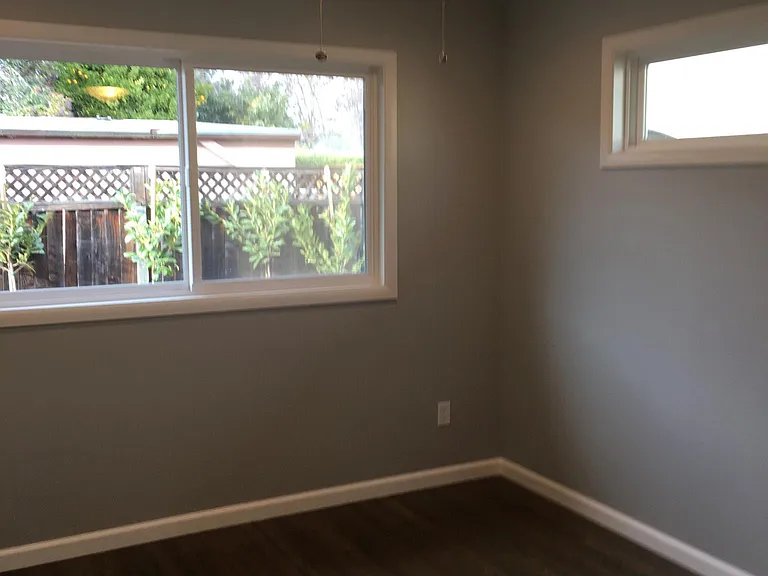 795 Poplar St — Photo 9