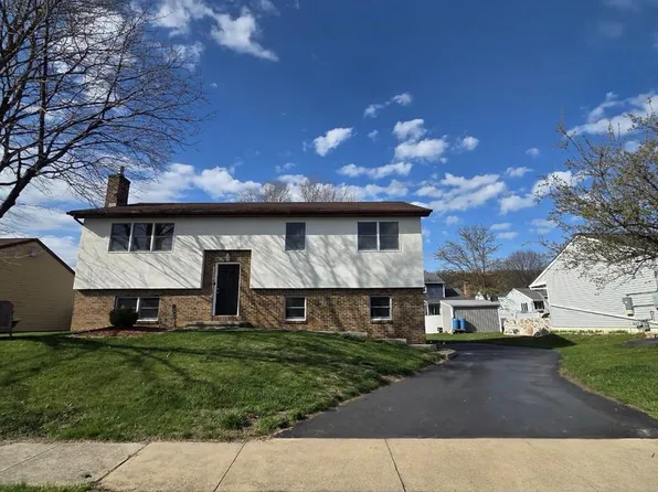 908 Blue Gate Ln, Sinking Spring, PA 19608