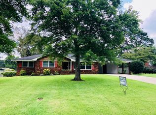 4 Terry Ln, Cartersville, GA 30121