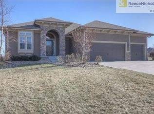 10791 S Carbondale St, Olathe, KS 66061