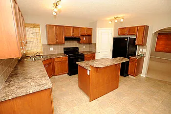 1038 Taradale Dr NE #M — Photo 7